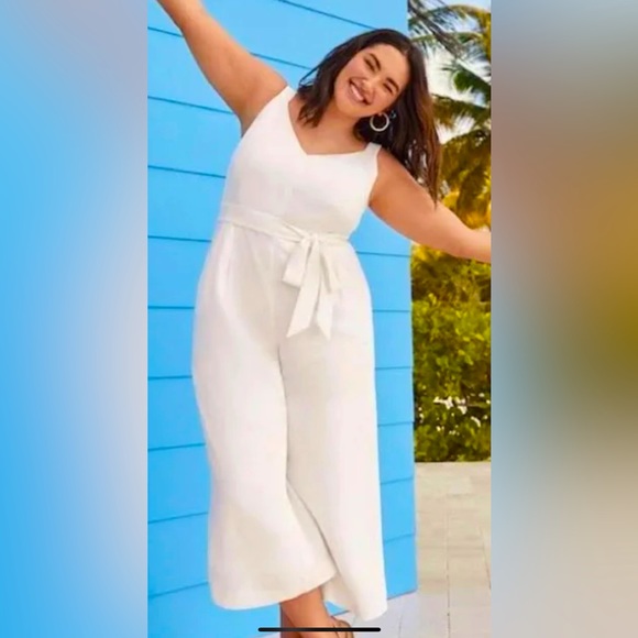 LOFT Pants - Loft double v neck wide leg white jumpsuit Size 24